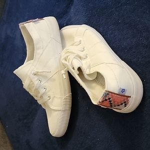 Tommy Bahama Sneakers